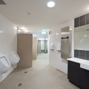 The fittings and sanitary ware ensure that the impression of high quality runs through the whole club house